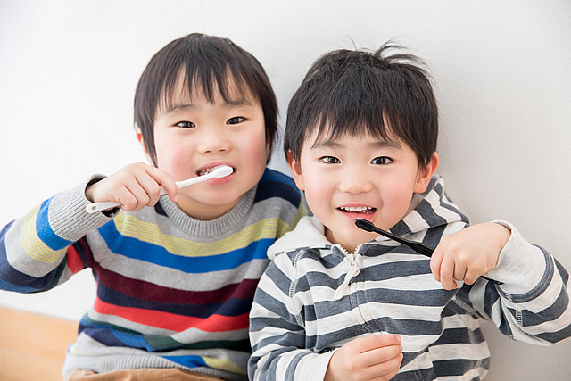 ブラッシング指導と間食指導